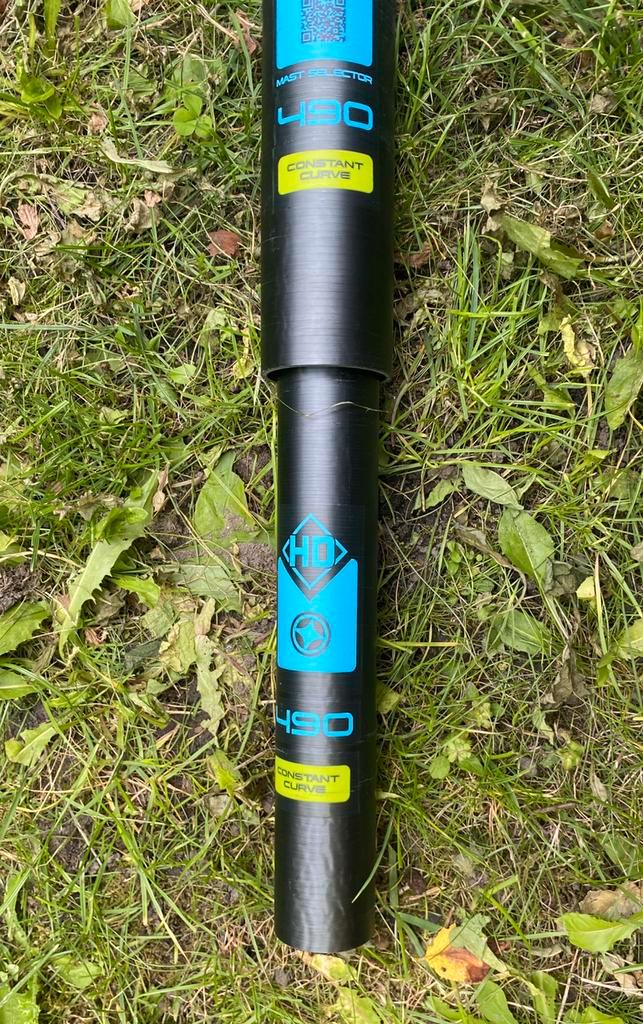 Unifiber SDM C75% Constant Curve 490 mast - Nieuwstaat!, Watersport en Boten, Windsurfen, Zo goed als nieuw, Mast, 300 cm of meer