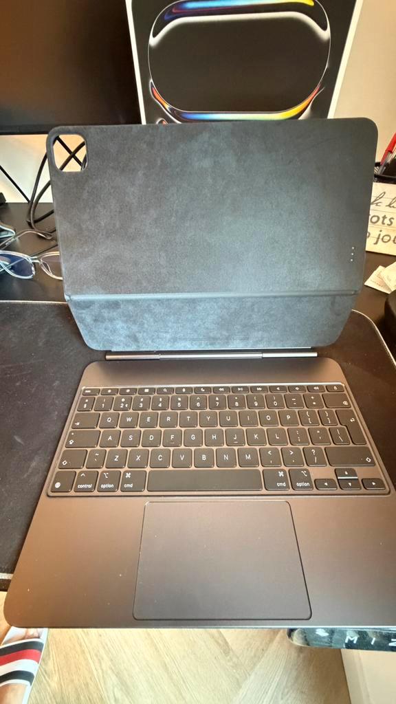 Apple Magic Keyboard iPad Pro 13-inch (M4)Origineel,, Computers en Software, Apple iPads, Zo goed als nieuw, Ophalen of Verzenden