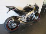 Aprilia TUONO V4 1000 APRC PERFECT! (bj 2011), Bedrijf, Naked bike
