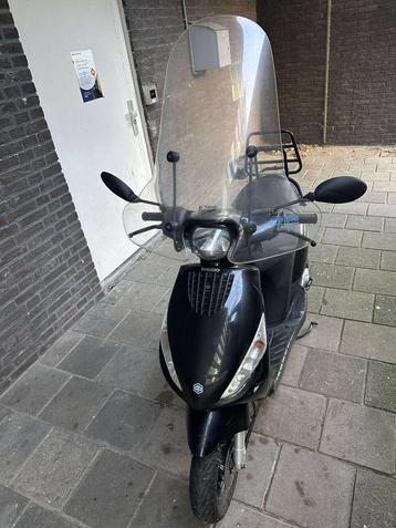 Piaggio zip 4 takt snor beschikbaar voor biedingen