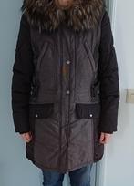 Dames/meiden jas. Maat 40. Merk District, Maat 38/40 (M), Bruin, Ophalen of Verzenden, Zo goed als nieuw