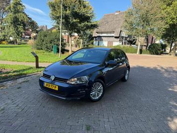 Volkswagen GOLF 1.2 TSI CUP Edition40 | Trekhaak | Navi beschikbaar voor biedingen