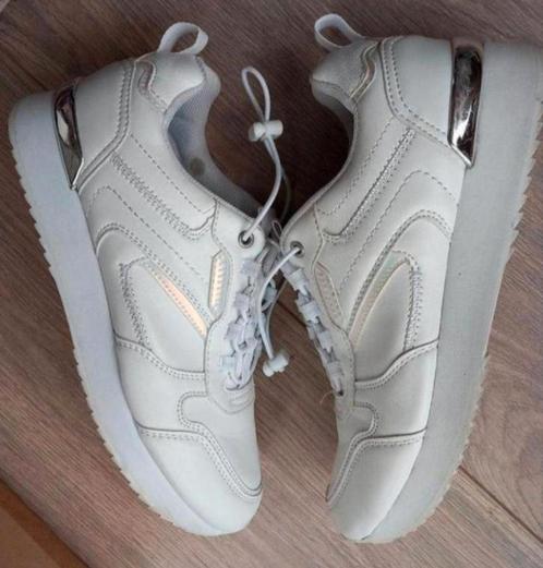 Witte Sport / Gym schoenen maat: 39., Kleding | Dames, Schoenen, Zo goed als nieuw, Sneakers of Gympen, Wit, Ophalen of Verzenden