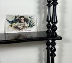 Antiek Frans regaaltje wandrekje met hout draaiwerk, Ophalen of Verzenden
