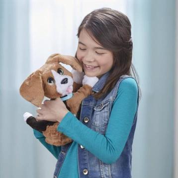 FurReal Friends schattige pratende Hond Charlie!  CADEAUTIP! beschikbaar voor biedingen
