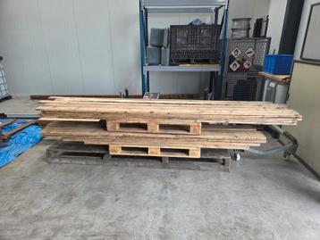 Partij hout  beschikbaar voor biedingen