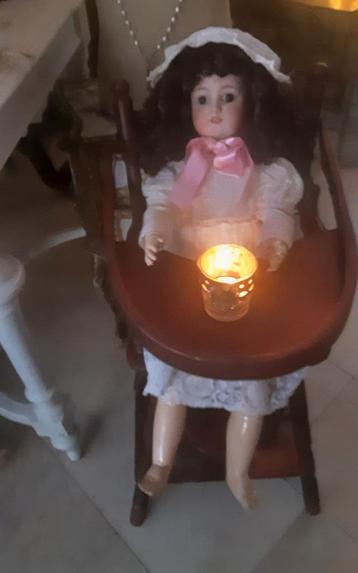 ### PRACHTIGE MOOIE ANTIEKE POP#### beschikbaar voor biedingen