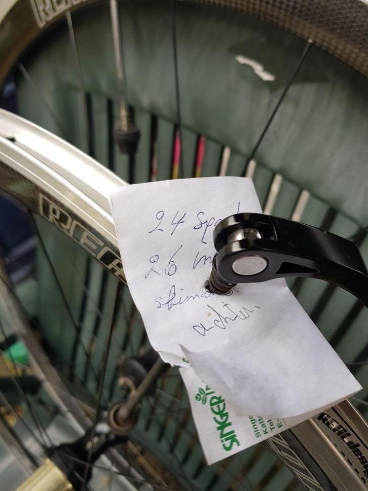 Carbon wiel 26  inch achter, Fietsen en Brommers, Fietsonderdelen, Zo goed als nieuw, Racefiets, Wiel, Ophalen of Verzenden