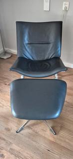 Fauteuil met voetenbankje zwart leder, Ophalen of Verzenden, Zo goed als nieuw, Minder dan 75 cm, 50 tot 75 cm