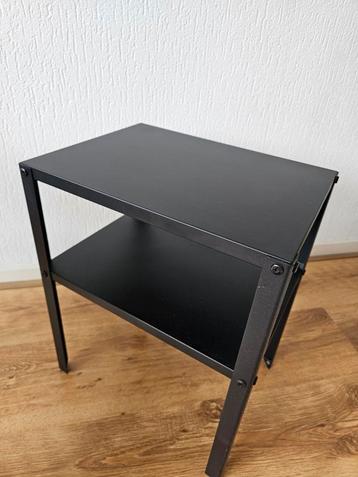 2x Zwarte Ikea KNARREVIK Nachtkastjes beschikbaar voor biedingen