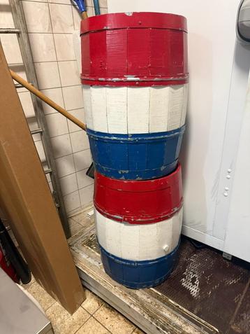 prullenbak met rood wit blauw 2x  beschikbaar voor biedingen