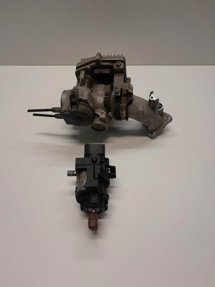 Piaggio mp3 gasklephuis + contactslot 500 model vanaf 2014, Motoren, Tuning en Styling, Ophalen of Verzenden