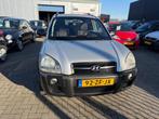 Hyundai Tucson 2.0i Active Joy, Auto's, Hyundai, Parkeersensor, 4 cilinders, Origineel Nederlands, Bedrijf