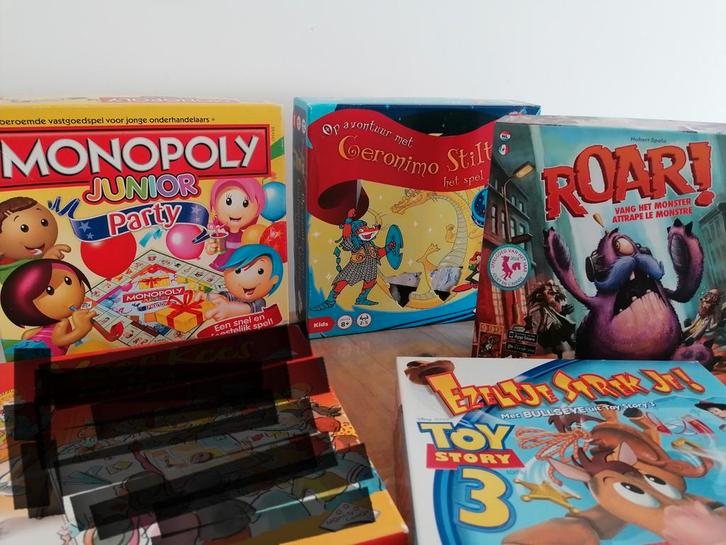 4 Kinderspellen: Monopoly Junior, Geronimo Stilton..., Hobby en Vrije tijd, Gezelschapsspellen | Bordspellen, Gebruikt, Een of twee spelers