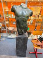 Bronzen torso op sokkel van Emile Cornelis, Antiek en Kunst, Ophalen of Verzenden