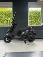 Piaggio zip 50cc brom 2020, Fietsen en Brommers, Scooters | Piaggio, Ophalen, Maximaal 45 km/u, Zip, Zo goed als nieuw