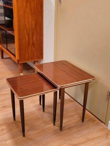 2x Vintage Bijzettafeltjes Mimiset Tafeltje Bijzettafel beschikbaar voor biedingen