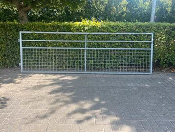 Mooie weidepoorten te koop beschikbaar voor biedingen