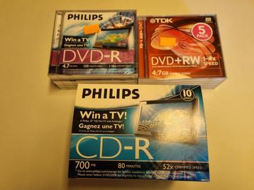 11 DVD's en 10 CD-R beschikbaar voor biedingen