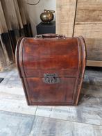 Vintage Houten Kistje met Sluiting, Antiek en Kunst, Antiek | Naaimachines, Ophalen of Verzenden