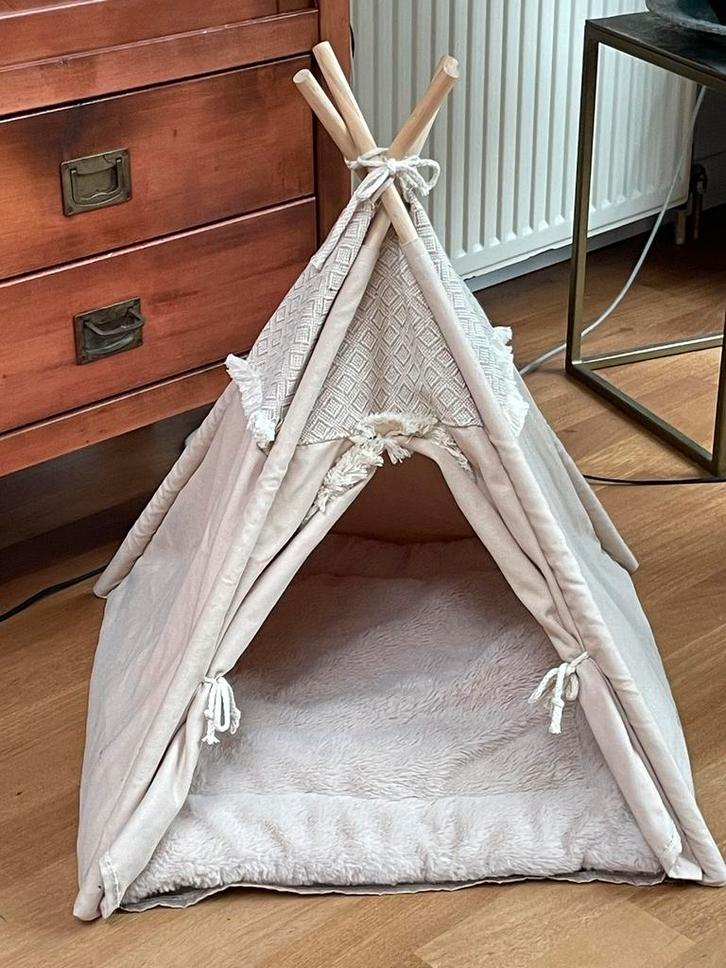 Trixie Tipi katten/hondenmand Boho Beige 55x55x65 cm zgan, Dieren en Toebehoren, Kattenmanden, Zo goed als nieuw, Overige, Ophalen