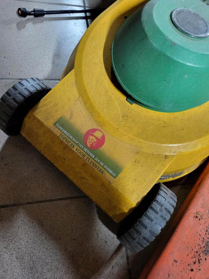 Elektrische Grasmaaier - Tuinonderhoud Gemakkelijk!, Tuin en Terras, Grasmaaiers, Gebruikt, Elektrische grasmaaier, 30 t/m 39 cm