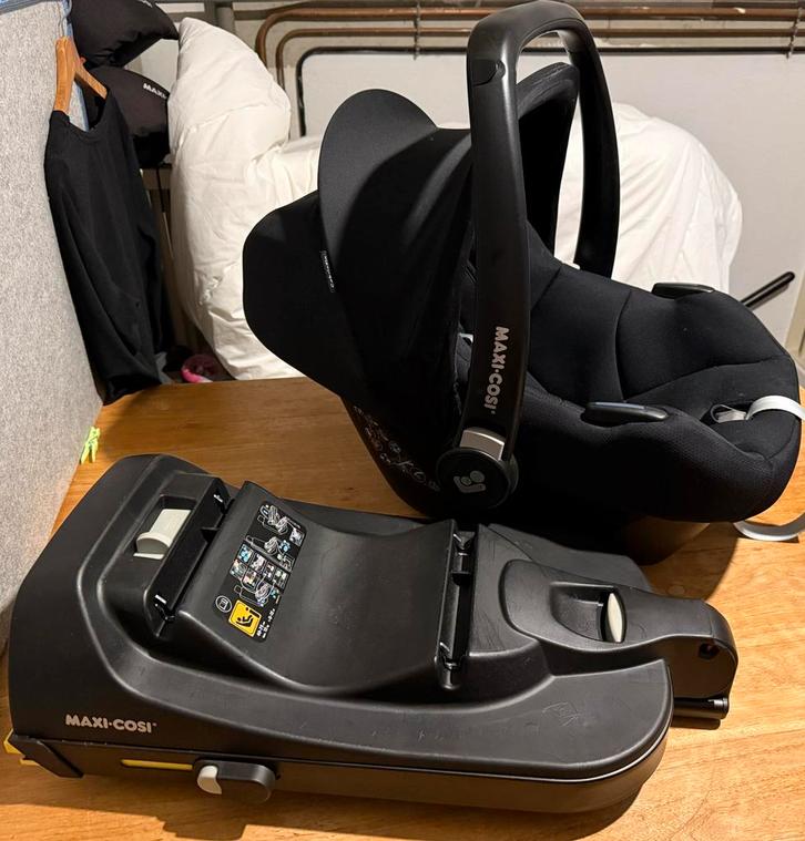 Maxi-Cosi met Isofix Adapter., Kinderen en Baby's, Autostoeltjes, Zo goed als nieuw, Maxi-Cosi, 0 t/m 13 kg, Isofix, Ophalen