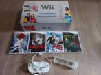 Wii family edition met games, Spelcomputers en Games, Met 1 controller, Ophalen of Verzenden, Zo goed als nieuw, Met games
