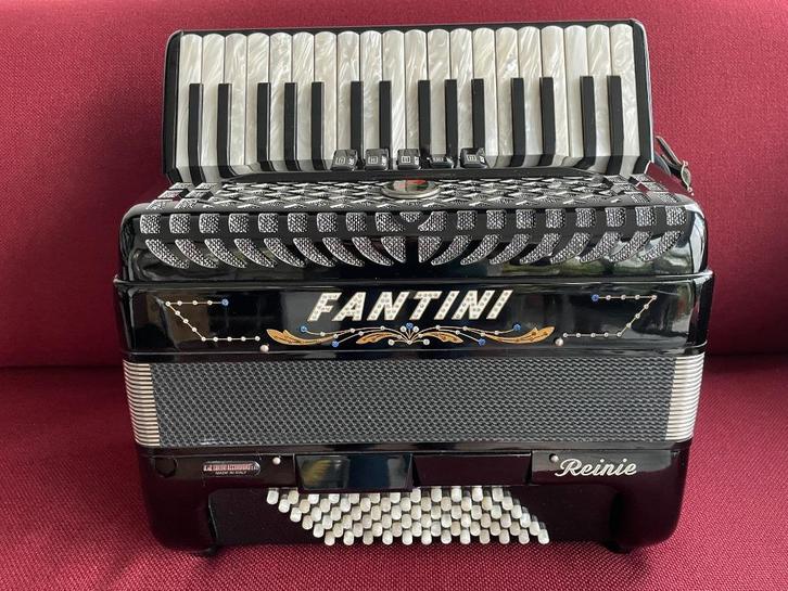 Z.g.a.n. italiaanse Fantini accordeon . 72 bas ., Muziek en Instrumenten, Accordeons, Zo goed als nieuw, Toetsaccordeon, 72-bas