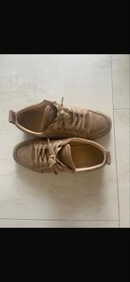 Christian Louboutin Junior - Maat 42, Kleding | Heren, Schoenen, Ophalen of Verzenden, Gedragen, Bruin, Sneakers of Gympen