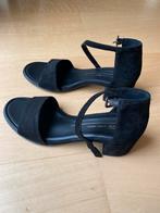 Zwarte suède sandalen met blokhak. Merk Ecco mt 39, Sandalen of Muiltjes, Ophalen of Verzenden, Zo goed als nieuw, Zwart