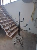 Vintage metalen kandelaar met 7 gratis paarse kaarsen., Ophalen, Gebruikt, Zwart, Kandelaar