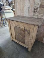 oud boeren kastje ``WOONWINKEL RUSTIEK``, Antiek en Kunst, Ophalen