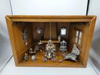 Eikenhouten kamer met 21 zilveren miniaturen, Schoonhoven, Verzenden, Zilver