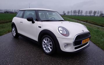 Mini Mini 3-deurs (f56) 1.2 55KW 2015 Wit beschikbaar voor biedingen
