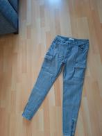 Grijze cargo jeans maat 38, Kleding | Dames, Spijkerbroeken en Jeans, Grijs, W30 - W32 (confectie 38/40), Ophalen of Verzenden