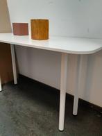 Bureaus IKEA, twee, Ophalen, Zo goed als nieuw, Bureau