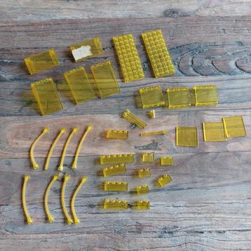 Vintage Lego Transparant Geel Partij beschikbaar voor biedingen