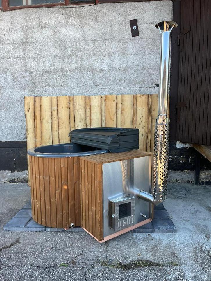 2 persoons Hot Tub - Met jets / Bubbels - Nieuw, Tuin en Terras, Zwembad-toebehoren, Zo goed als nieuw, Ophalen
