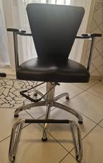 Kappersstoel – gebruikt – pomp defect – met voetensteun, Huis en Inrichting, Stoelen, Ophalen, Gebruikt, Zwart, Twee