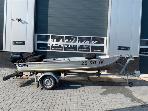 Sylvan visboot, Watersport en Boten, Vis- en Consoleboten, Zo goed als nieuw, 10 tot 30 pk, 3 tot 6 meter, Benzine, Buitenboordmotor