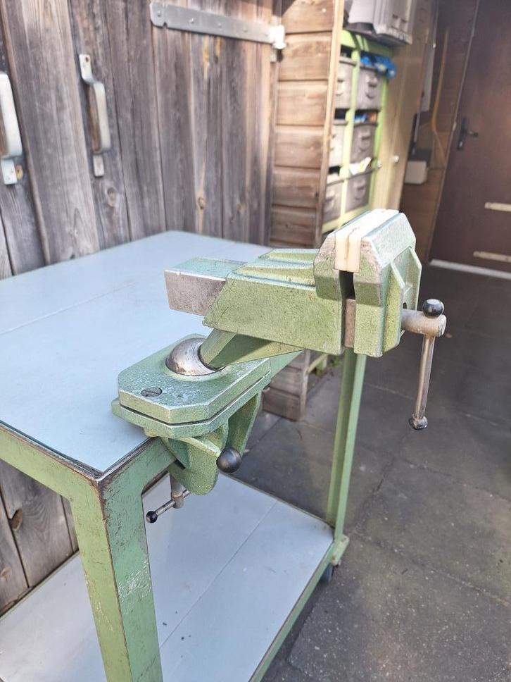 Unispann klem bankschroef 80mm bekbreedte, Doe-het-zelf en Verbouw, Gereedschap | Handgereedschap, Gebruikt, Ophalen of Verzenden