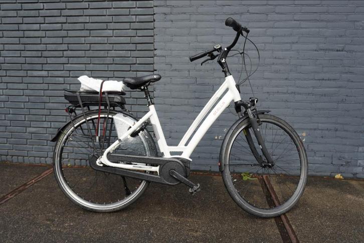Prachtige Stella Cosmo || Bosch || 400WH || Lage km stand, Fietsen en Brommers, Elektrische fietsen, Ophalen