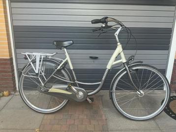 Degelijke Montego damesfiets 28 inch beschikbaar voor biedingen