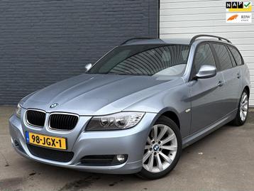 BMW 3-serie Touring 318i Business Line AUTOMAAT/NAVI/PDC/LMV beschikbaar voor biedingen