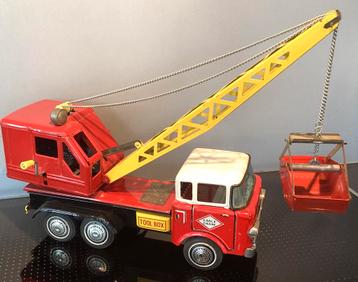Oude grote blikken Eagle Crane hijskraan Truck,Marusan,Japan beschikbaar voor biedingen