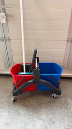 Schoonmaak bakken met dweil, Ophalen