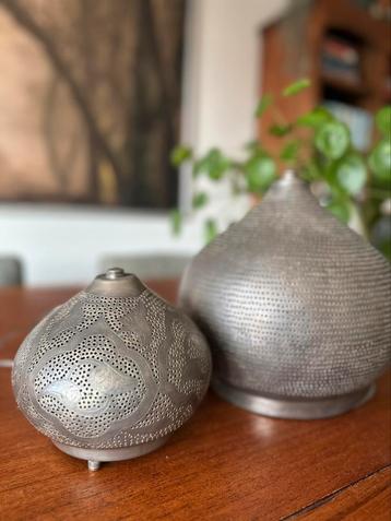 Tafellampen 2 stuks beschikbaar voor biedingen