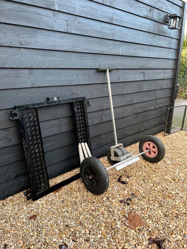 Viskar Visplateau met 36mm poten en transportsysteem, Watersport en Boten, Hengelsport | Witvissen, Zo goed als nieuw, Overige typen