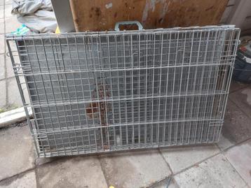 Grote degelijke bench beschikbaar voor biedingen